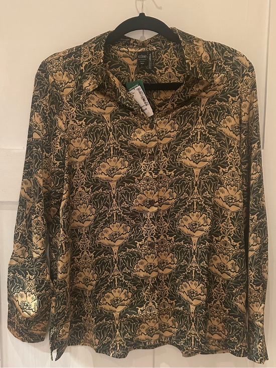 Simons Tops - Long-sleeved William Morris-inspired button-down blouse